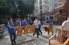 情系城區(qū)福利院，捐贈物資獻愛心