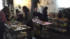 德晟集團(tuán)公司組織開展三八婦女節(jié)烘培活動(dòng)